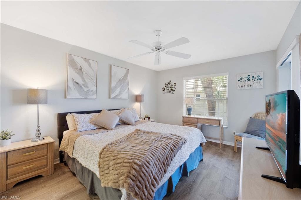 822 Gulf Pavillion DR # 202, NAPLES FL 34108-11