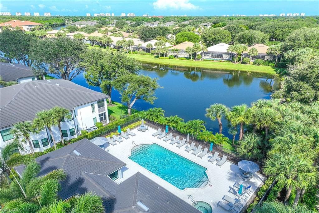 2432 Ravenna BLVD # 201, NAPLES FL 34109-38