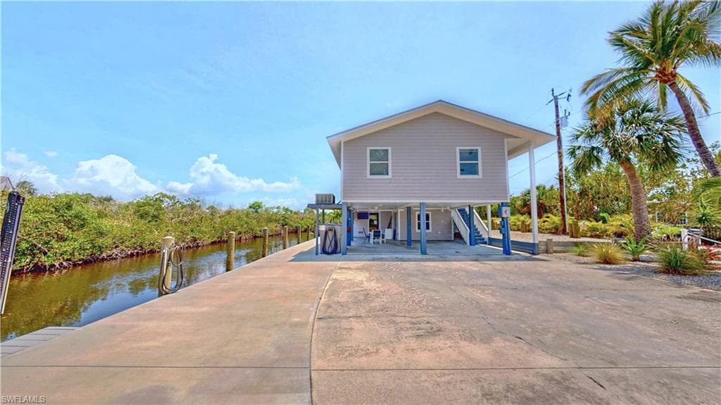8161 Moyer LN, BOKEELIA FL 33922-31
