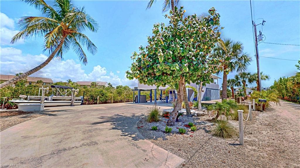 8161 Moyer LN, BOKEELIA FL 33922-47