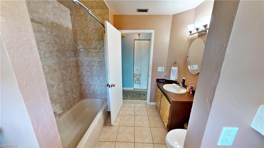 8161 Moyer LN, BOKEELIA FL 33922-18