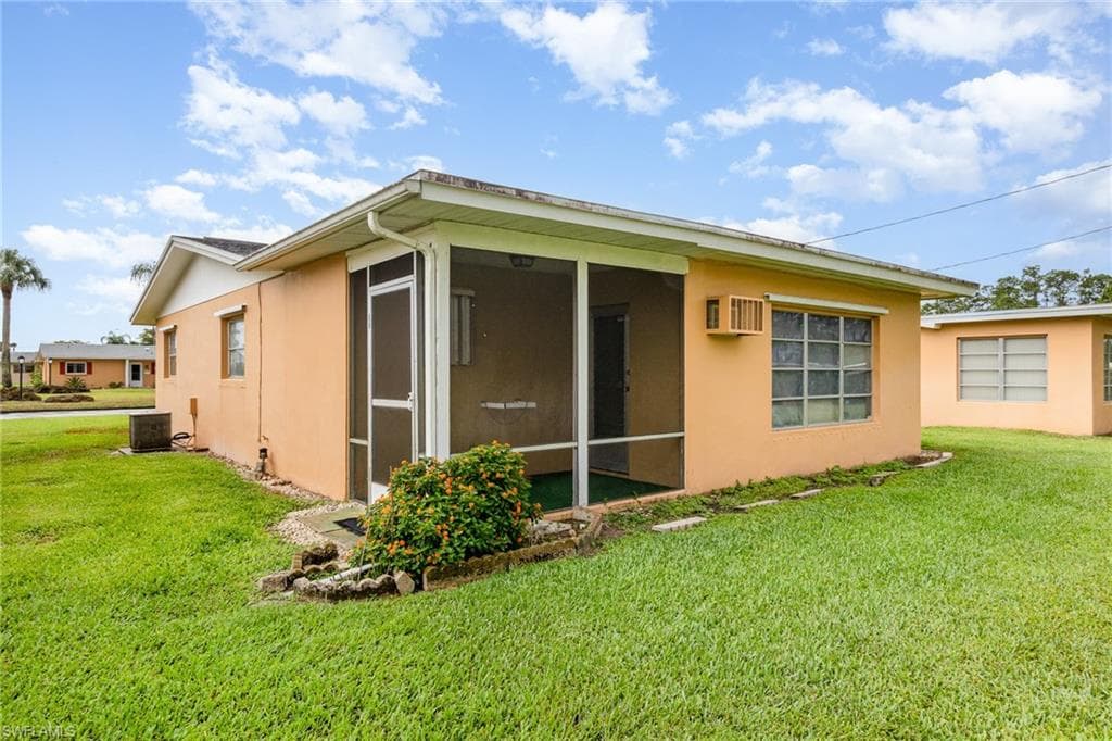 2213 Orchid RD, LEHIGH ACRES FL 33936-24