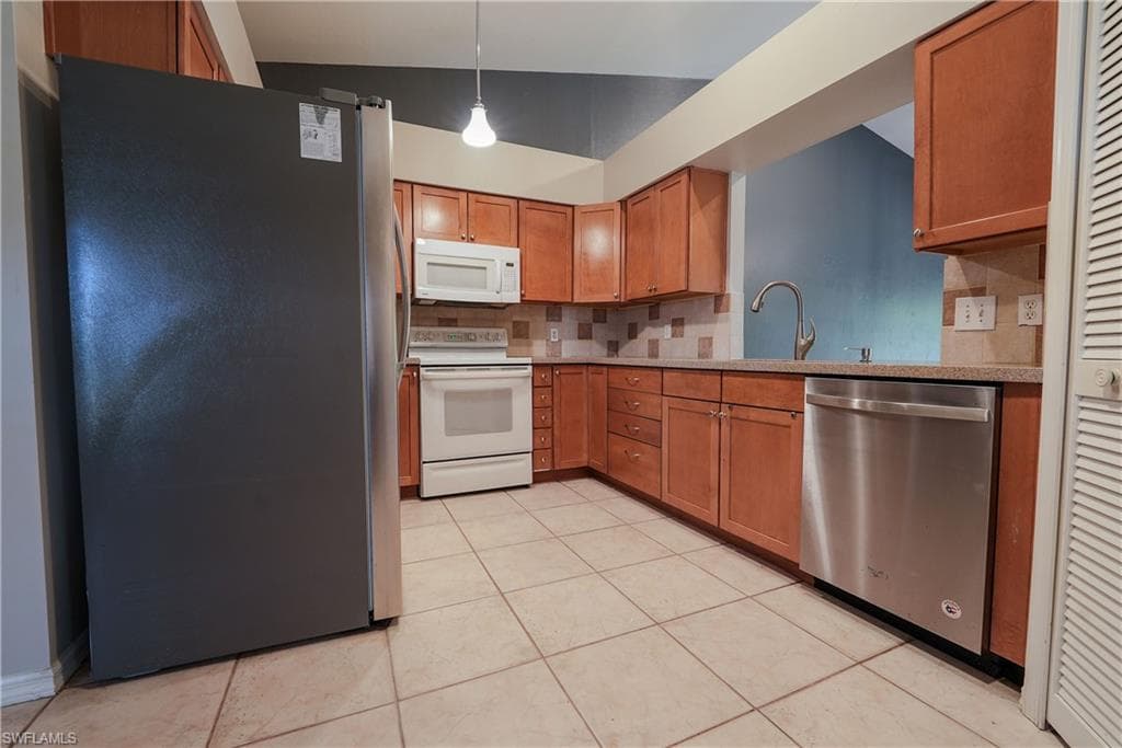 430 Saint Andrews BLVD # 6, NAPLES FL 34113-20