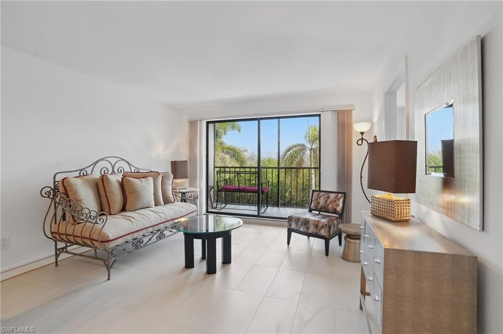 5220 Bonita Beach RD SW # 105, BONITA SPRINGS FL 34134-5