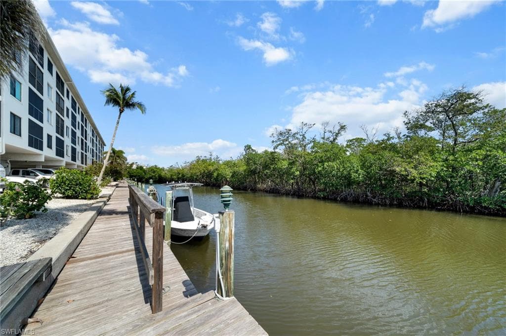 5220 Bonita Beach RD SW # 105, BONITA SPRINGS FL 34134-25
