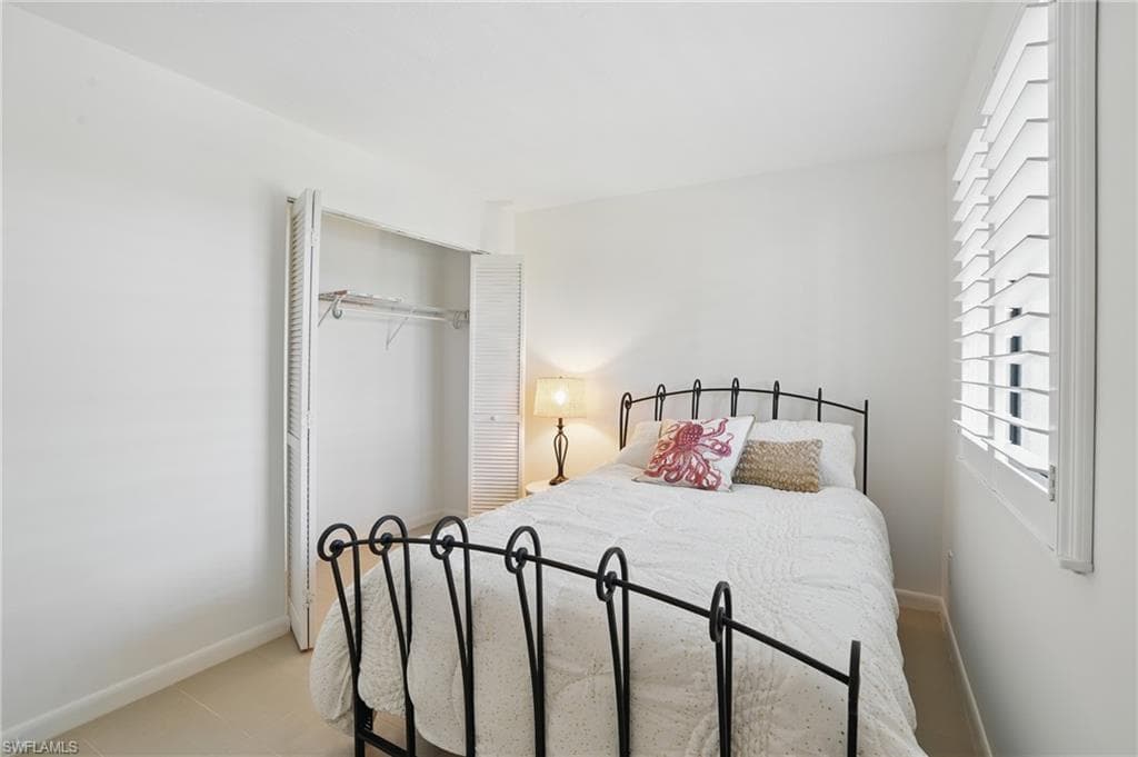 5220 Bonita Beach RD SW # 105, BONITA SPRINGS FL 34134-18