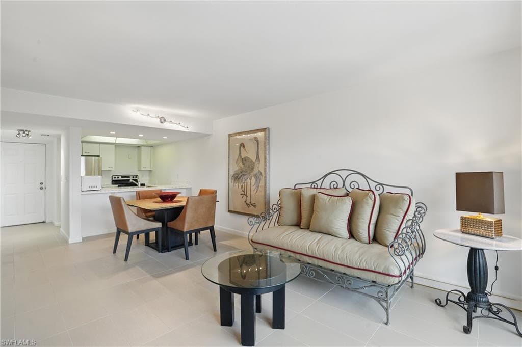 5220 Bonita Beach RD SW # 105, BONITA SPRINGS FL 34134-7