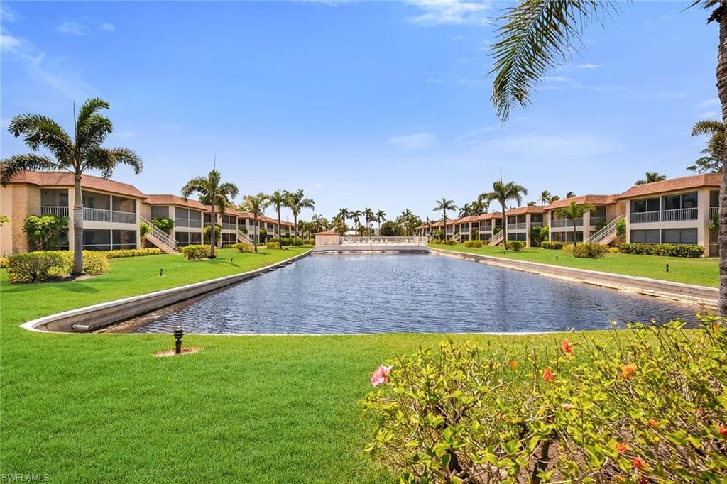 1155 Sandpiper ST # G2, NAPLES FL 34102-1