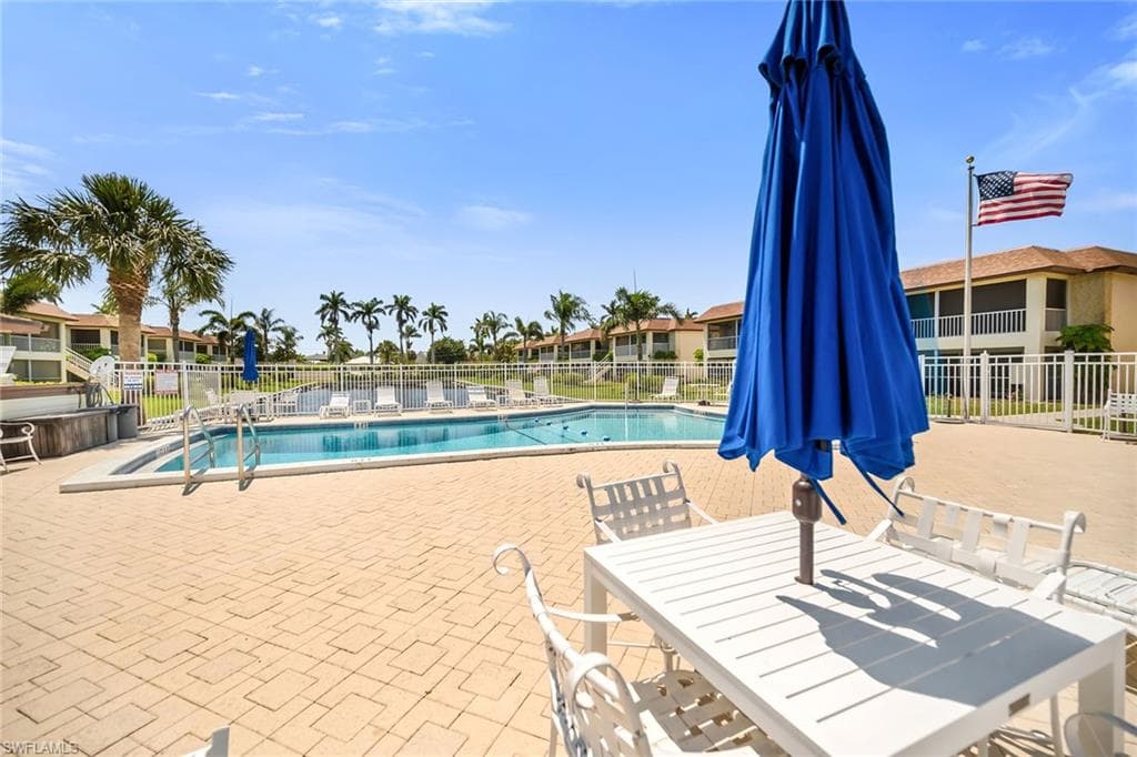 1155 Sandpiper ST # G2, NAPLES FL 34102-46