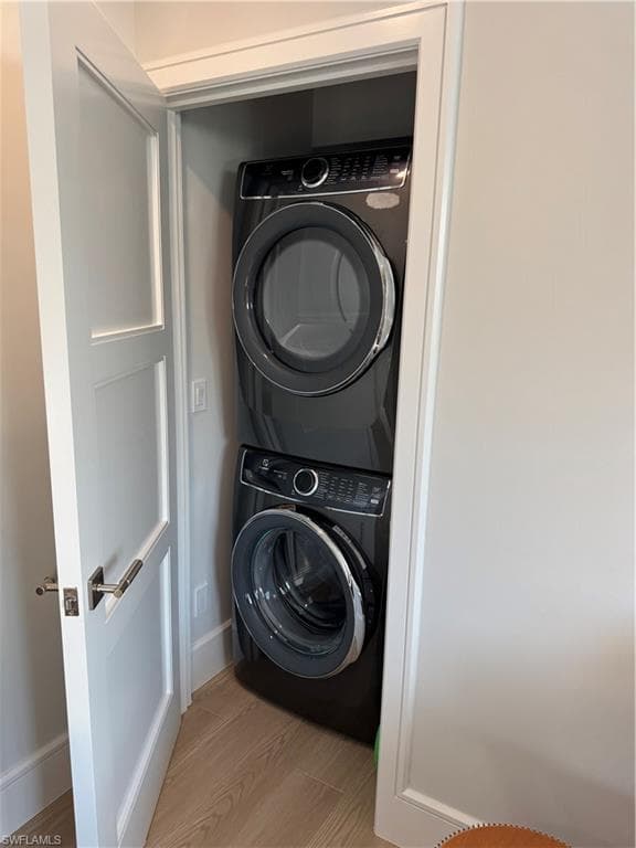 787 4th AVE S, NAPLES FL 34102-7