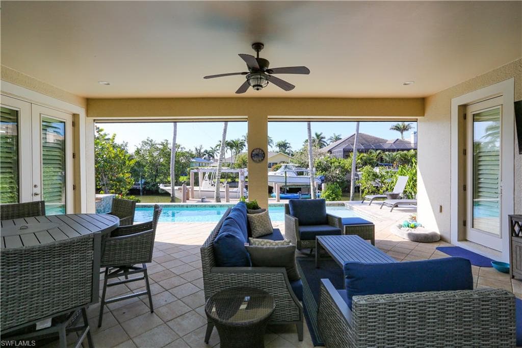 1480 Curlew AVE, NAPLES FL 34102-12