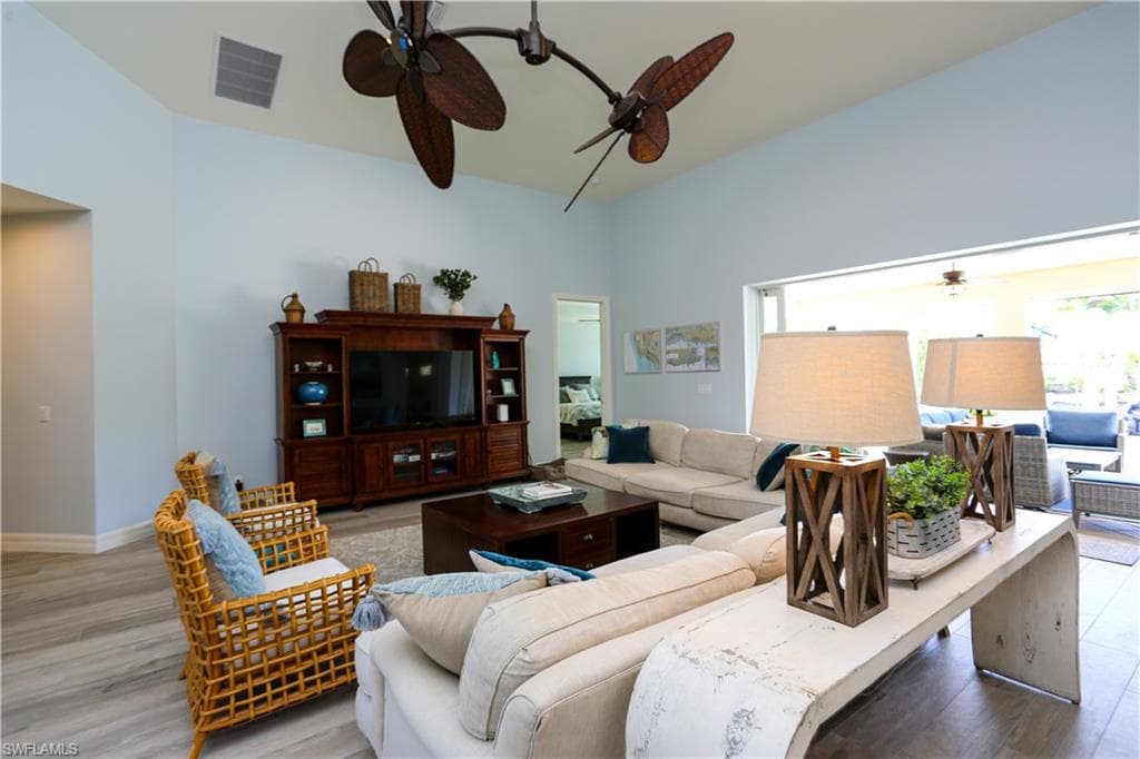 1480 Curlew AVE, NAPLES FL 34102-27