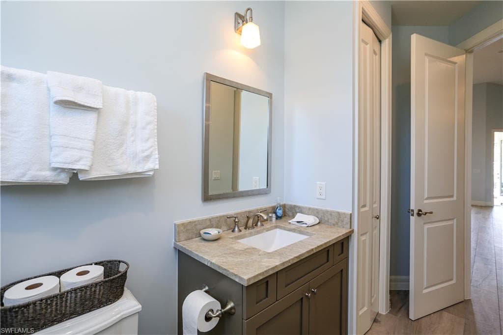 1480 Curlew AVE, NAPLES FL 34102-34