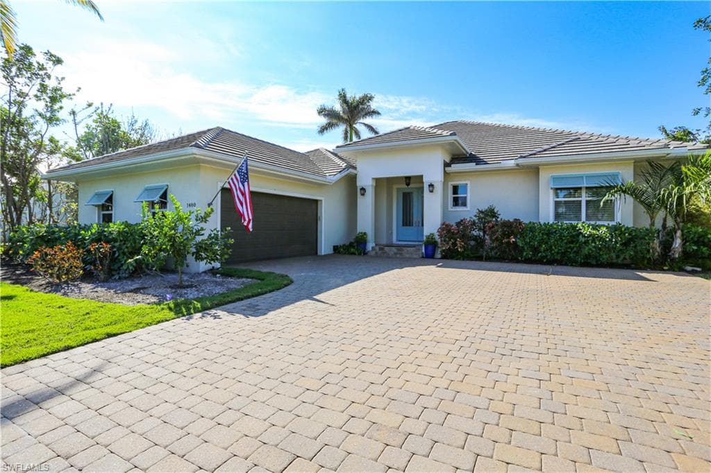 1480 Curlew AVE, NAPLES FL 34102-7