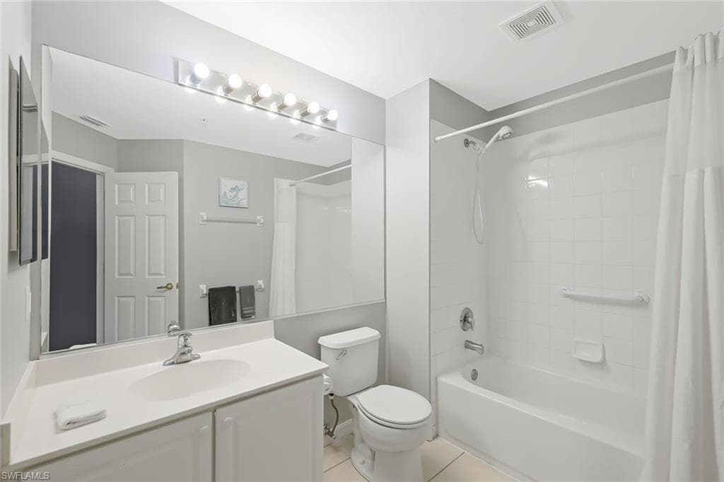 836 Hampton CIR # 171, NAPLES FL 34105-16