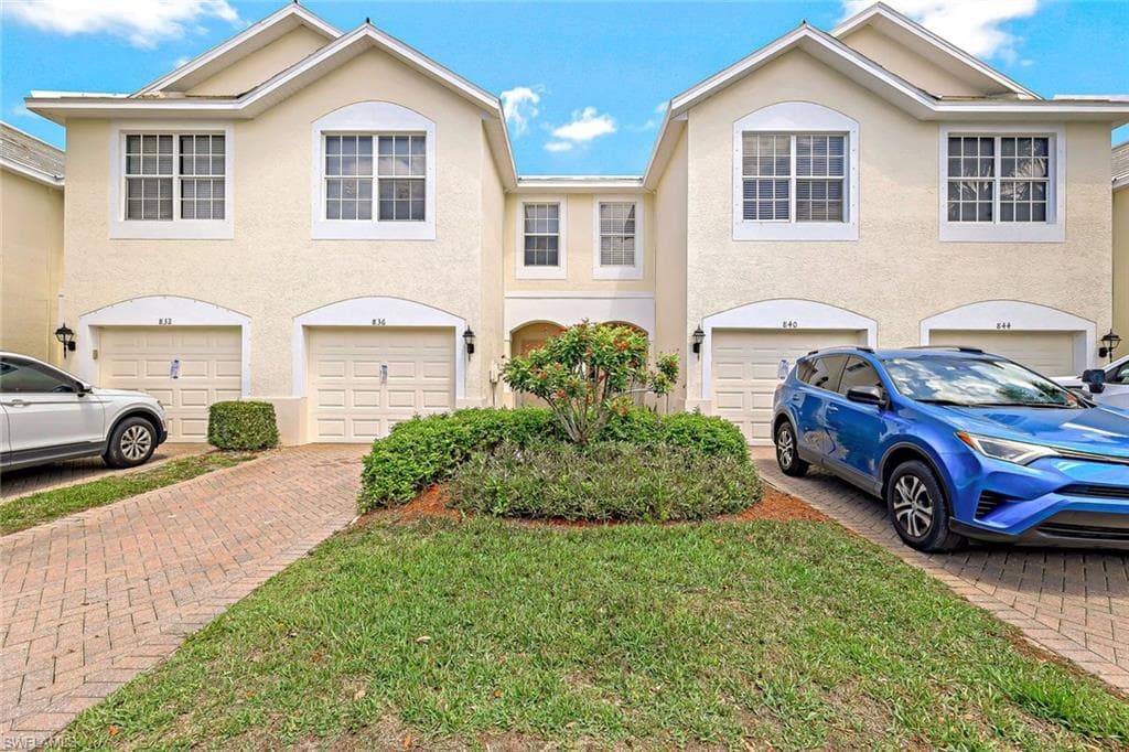 836 Hampton CIR # 171, NAPLES FL 34105-2