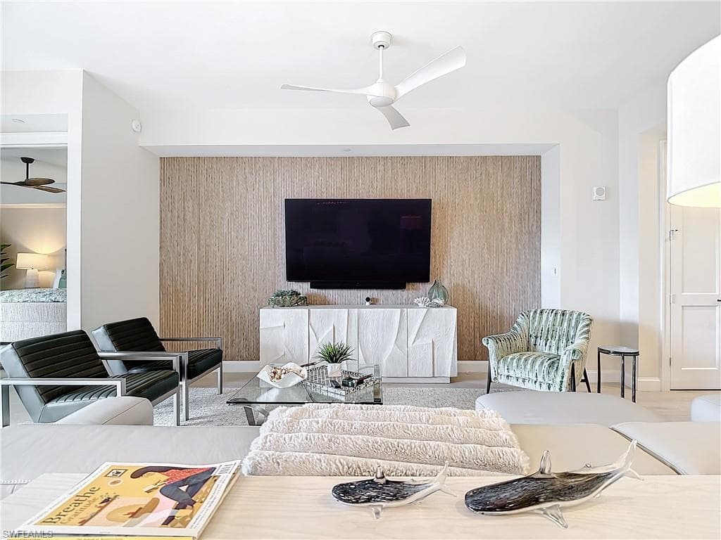 1125 Central AVE # 462, NAPLES FL 34102-13