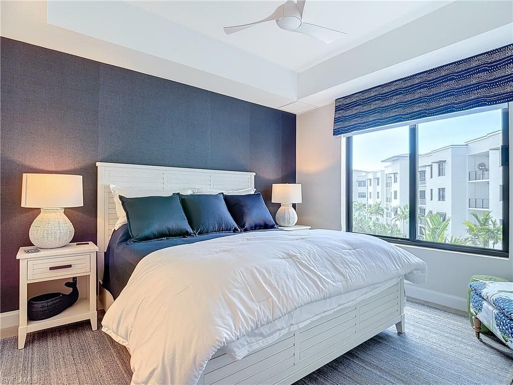 1125 Central AVE # 462, NAPLES FL 34102-20