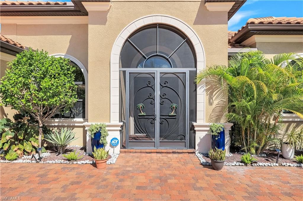 1456 Mockingbird DR, NAPLES FL 34120-39