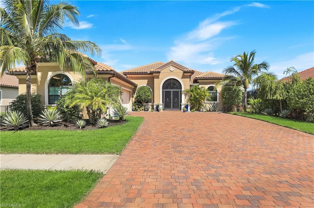 1456 Mockingbird DR, NAPLES FL 34120-38