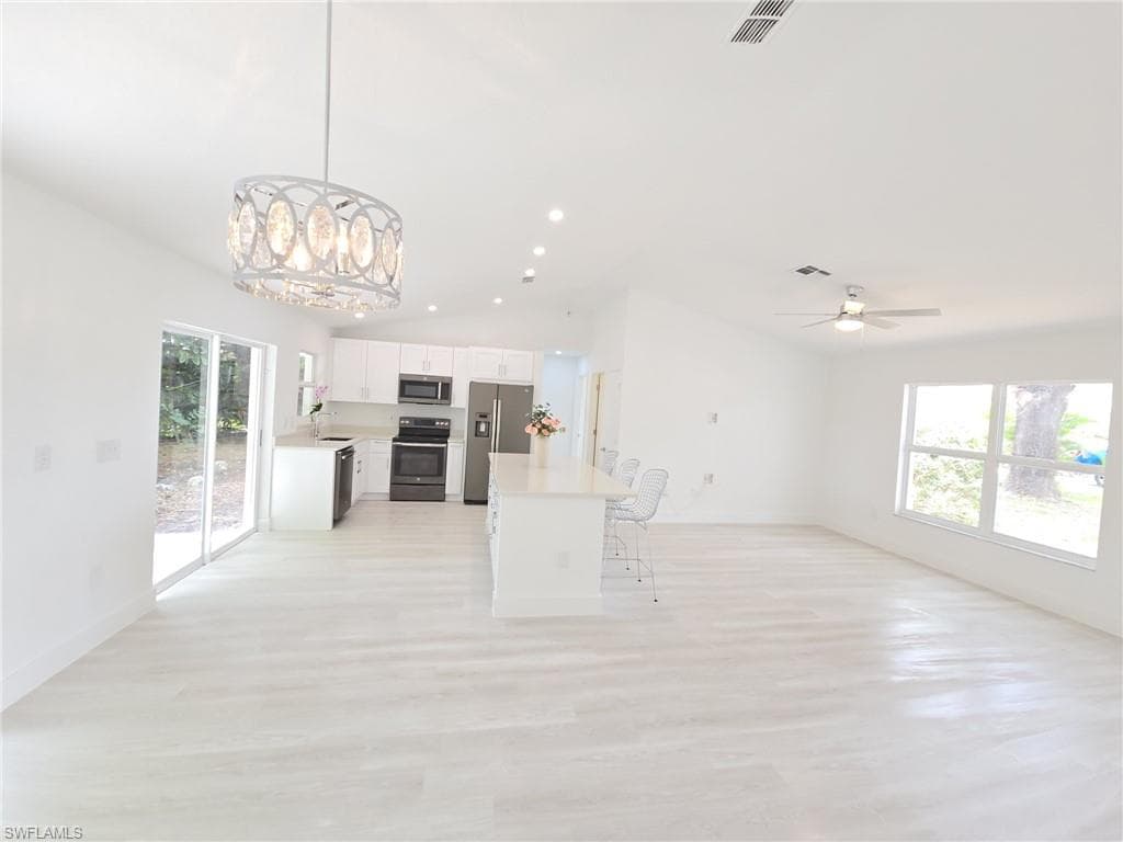 687 Grove DR, NAPLES FL 34120-11