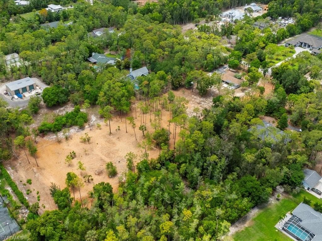 6940 Bottlebrush LN, NAPLES FL 34109-3