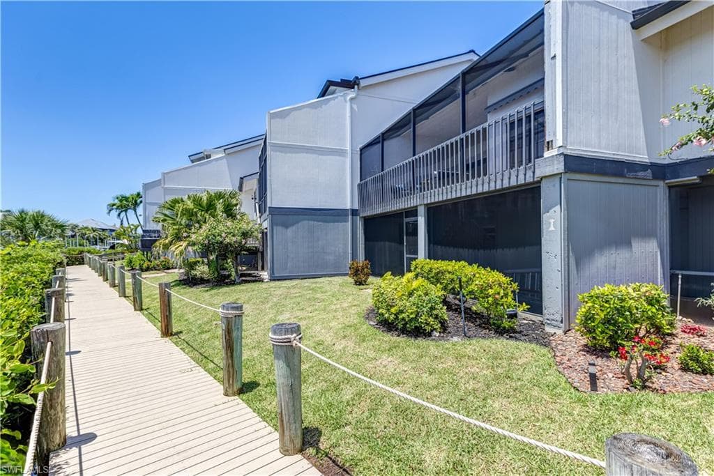 17060 Marina Cove LN, FORT MYERS FL 33908-34