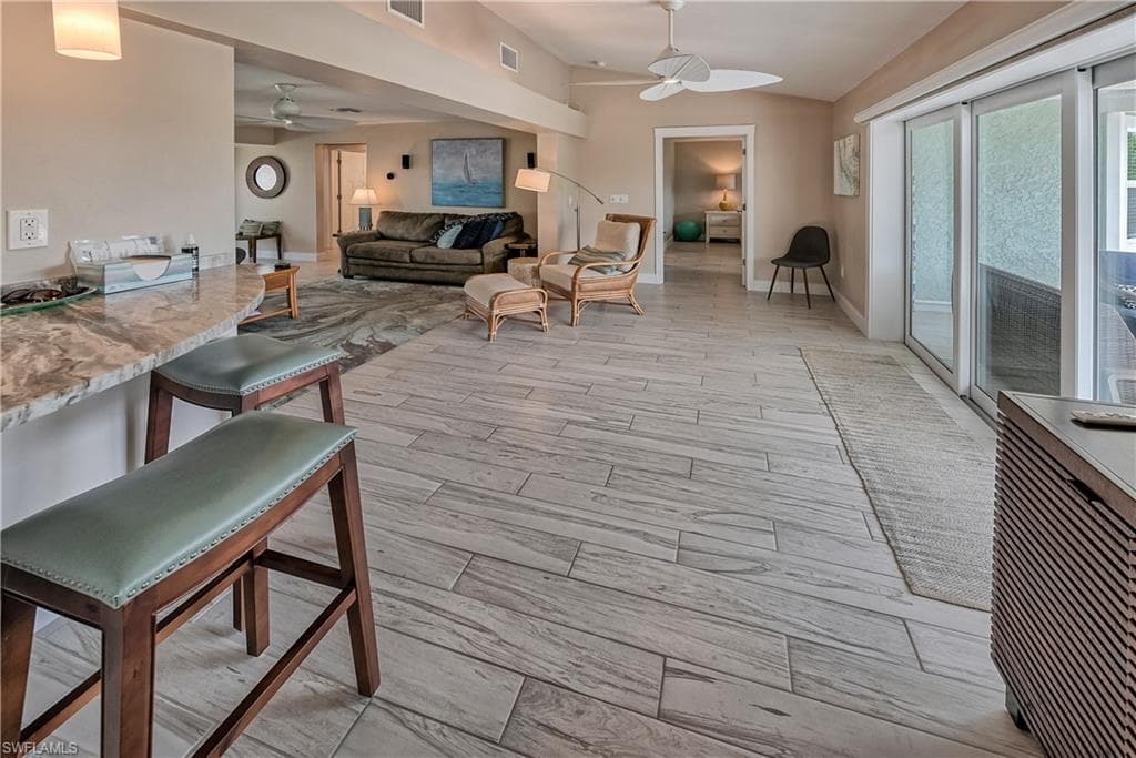 1540 Curlew AVE, NAPLES FL 34102-5