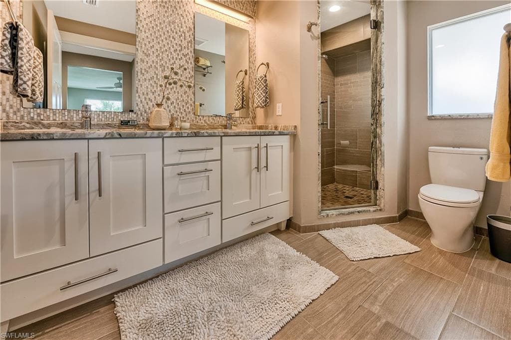 1540 Curlew AVE, NAPLES FL 34102-12