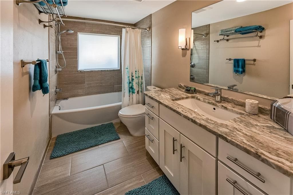 1540 Curlew AVE, NAPLES FL 34102-15