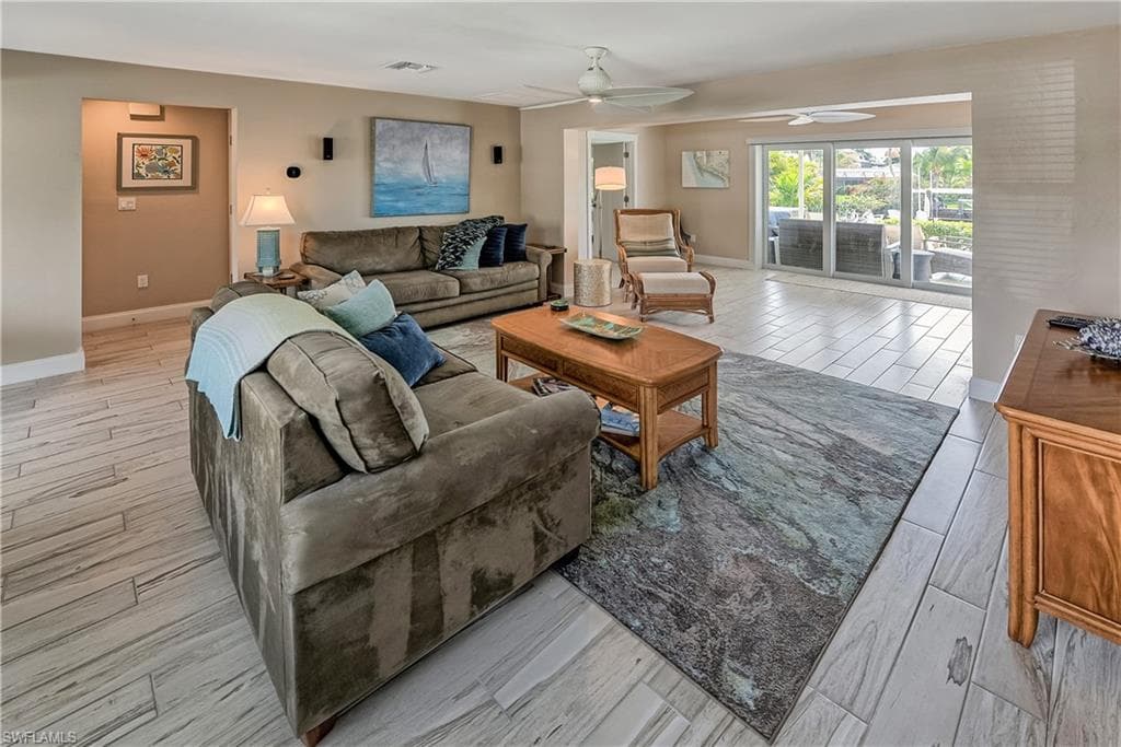 1540 Curlew AVE, NAPLES FL 34102-4