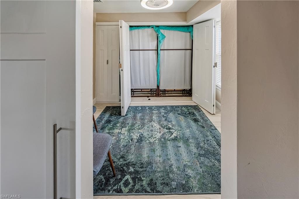 1540 Curlew AVE, NAPLES FL 34102-17