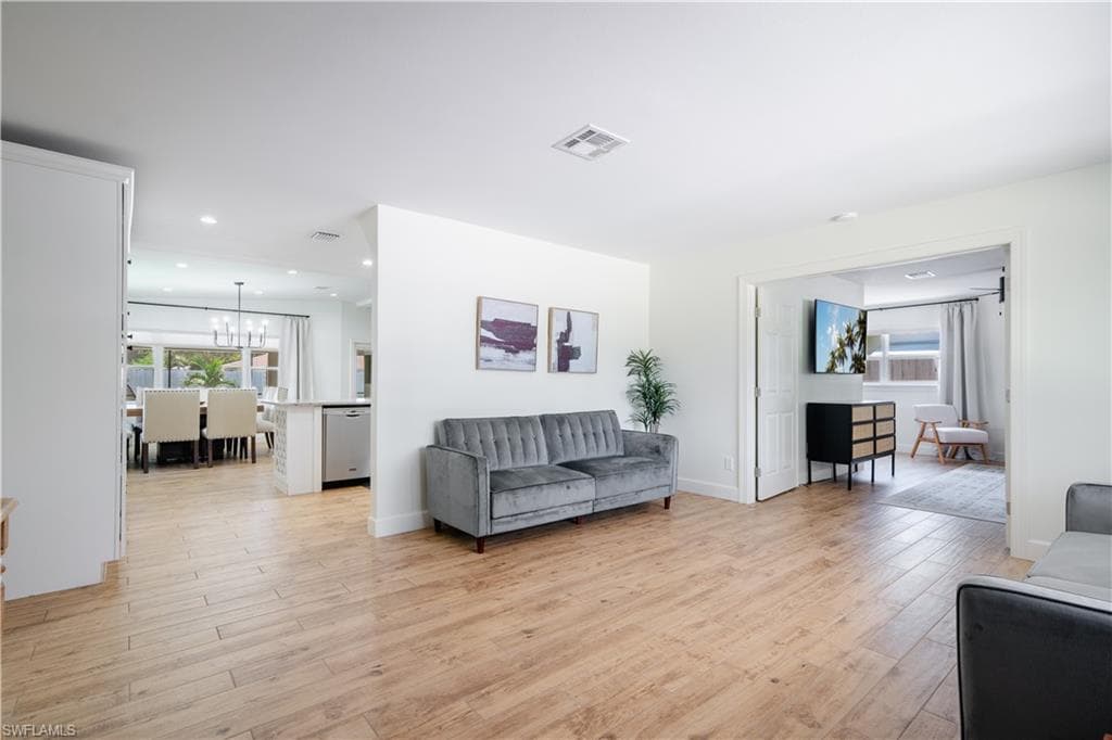 1300 Hilltop DR, NAPLES FL 34103-6