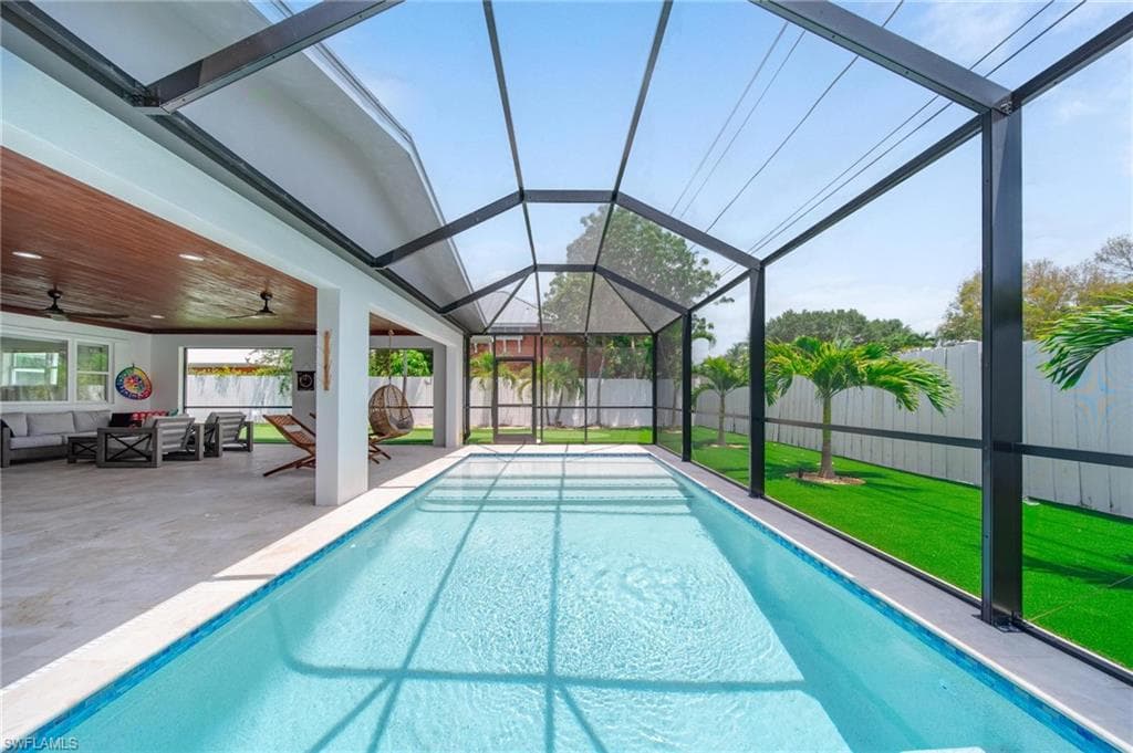1300 Hilltop DR, NAPLES FL 34103-29