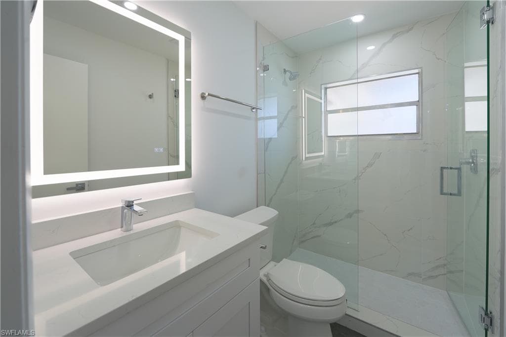 2564 Poinciana ST, NAPLES FL 34105-12