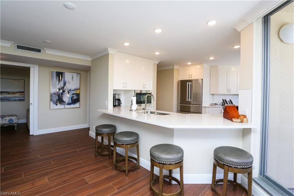 4041 Gulf Shore BLVD N # 305, NAPLES FL 34103-5