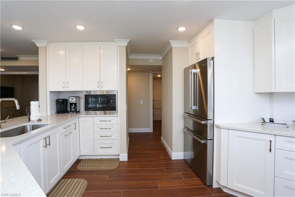 4041 Gulf Shore BLVD N # 305, NAPLES FL 34103-10