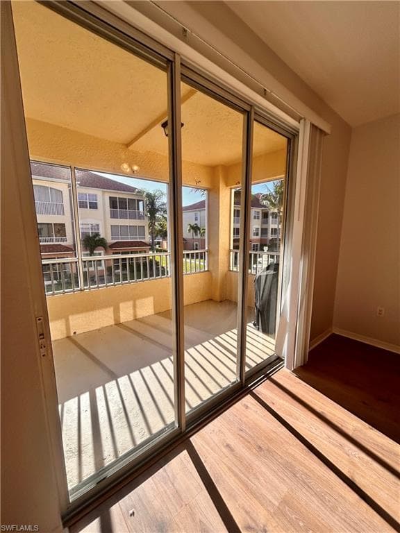 1141 Van Loon Commons CIR # 204, CAPE CORAL FL 33909-11