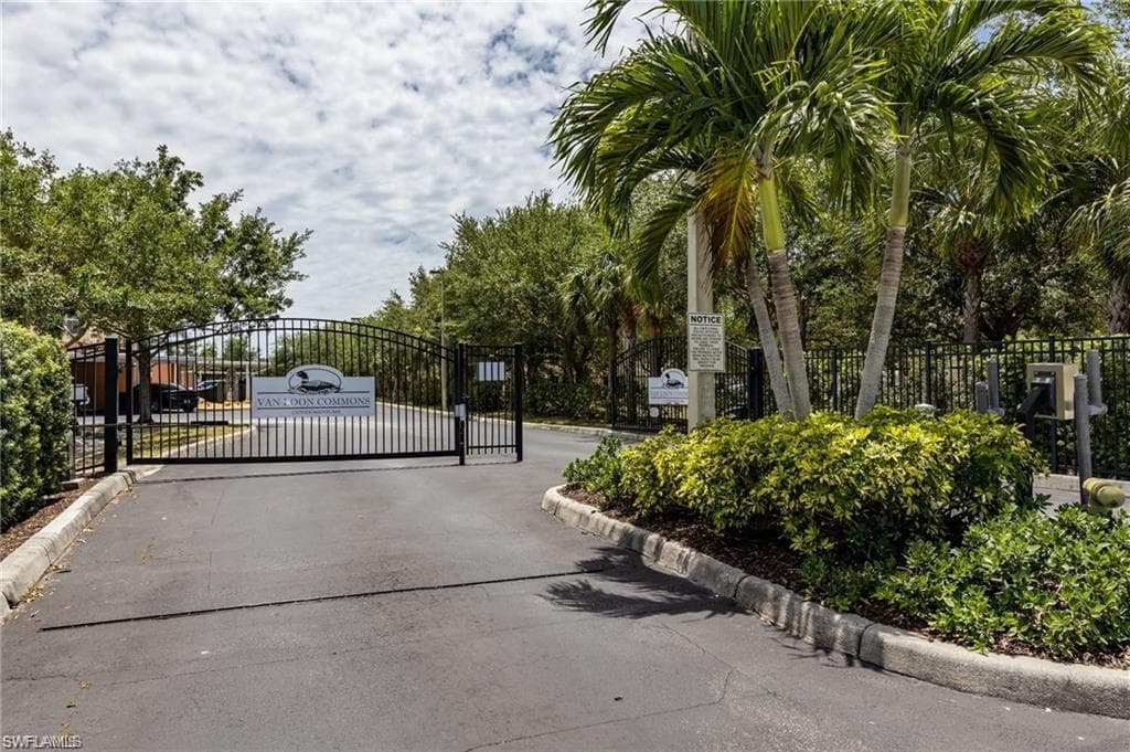 1141 Van Loon Commons CIR # 204, CAPE CORAL FL 33909-37