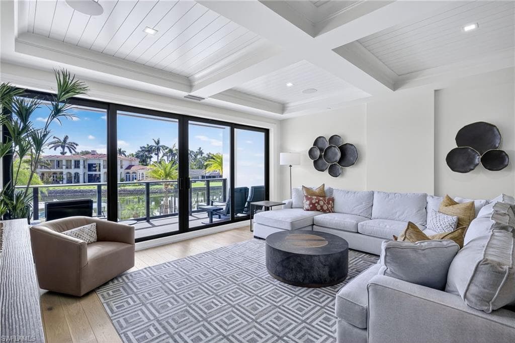 1820 Gulf Shore BLVD N 202-11