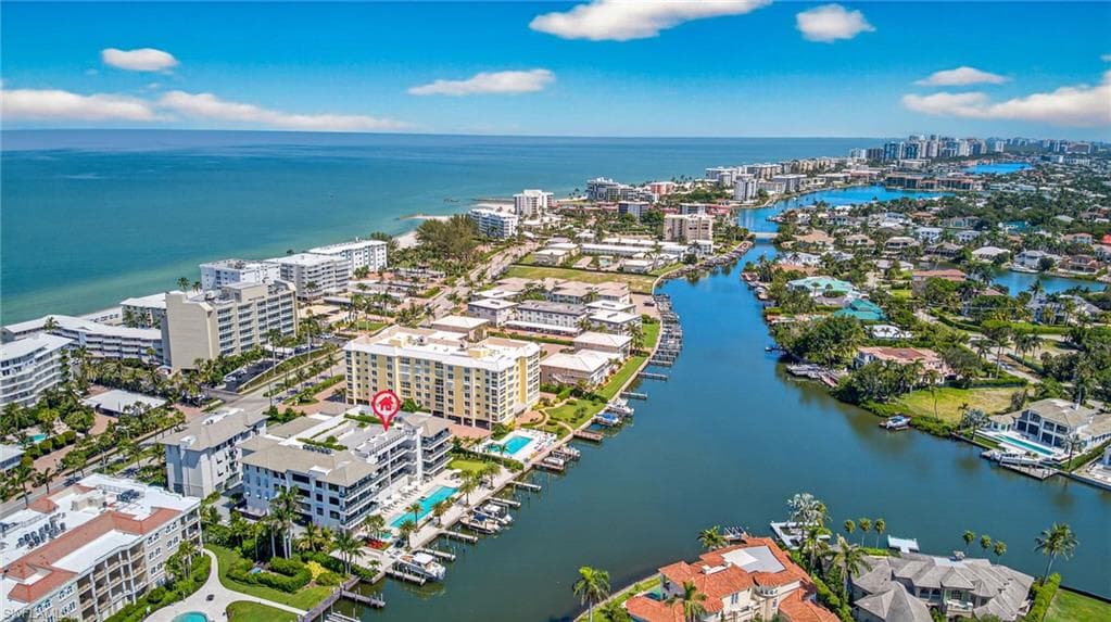 1820 Gulf Shore BLVD N 202-4