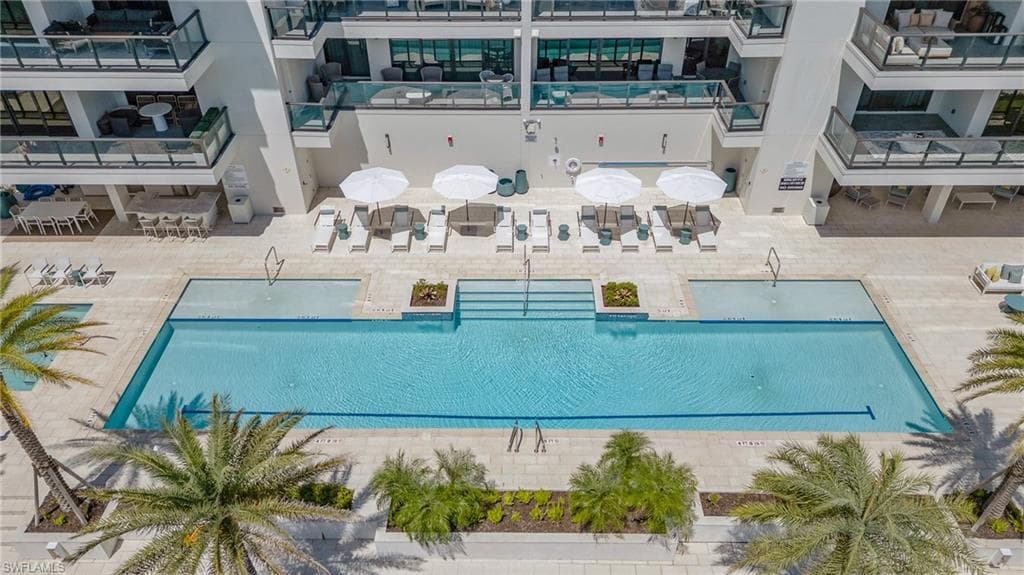 1820 Gulf Shore BLVD N 202-3