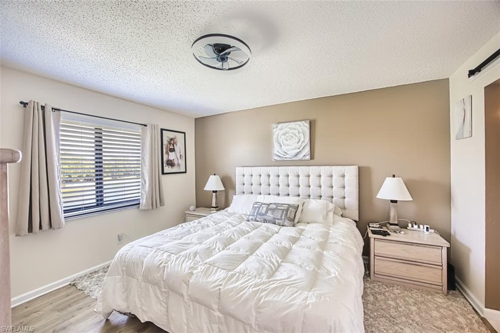 5708 Deauville CIR # J305, NAPLES FL 34112-16