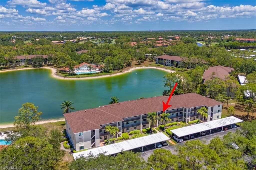 5708 Deauville CIR # J305, NAPLES FL 34112-2