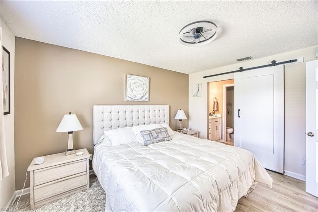 5708 Deauville CIR # J305, NAPLES FL 34112-17