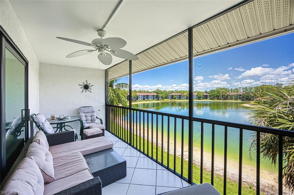 5708 Deauville CIR # J305, NAPLES FL 34112-14