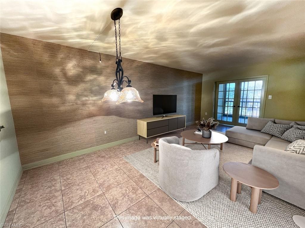 2121 Collier AVE # 316, FORT MYERS FL 33901-5