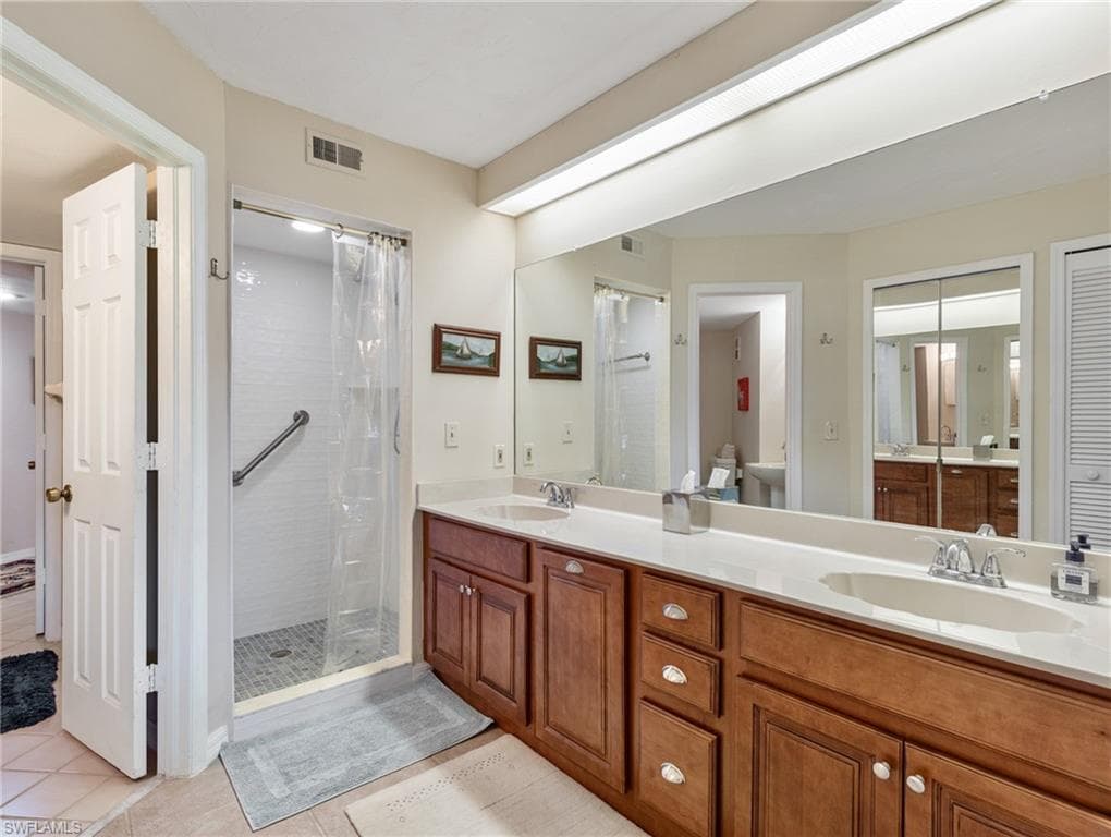 11921 Seabreeze Cove LN # 104, FORT MYERS FL 33908-18