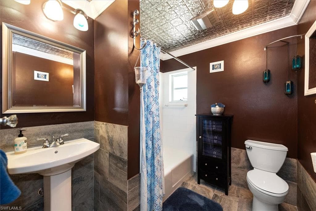 15261 Shamrock DR, FORT MYERS FL 33912-23