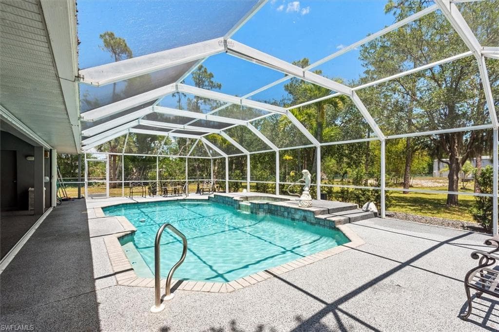 15261 Shamrock DR, FORT MYERS FL 33912-18